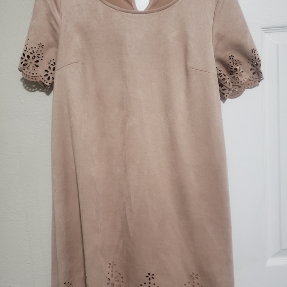 Cute blush pink dress - Picture 4 of 4